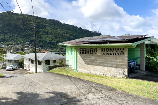 Palolo Valley Garden in Honolulu, HI - Building Photo - Building Photo