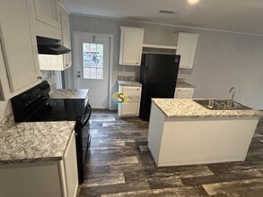 14209 Lyle Rd in Jacksonville, FL - Building Photo - Building Photo