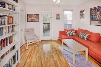 407 2nd St in Jersey City, NJ - Building Photo - Building Photo
