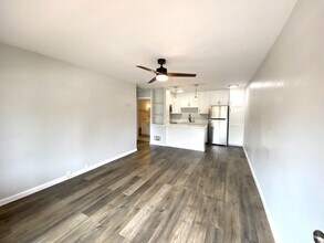 6370 Rancho Mission Rd in San Diego, CA - Building Photo - Building Photo