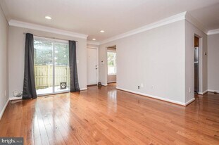 9316 Jarrett Ct in Gaithersburg, MD - Building Photo