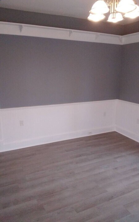 136 W Westover Ave in Colonial Heights, VA - Building Photo