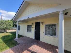 18972 Santiago Blvd in Villa Park, CA - Building Photo - Building Photo