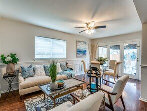 819 Kingswood Ave in Richardson, TX - Building Photo - Building Photo