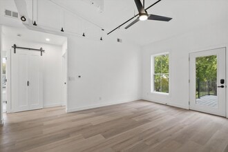 308 Oak St, Unit 201 in Slinger, WI - Building Photo - Building Photo