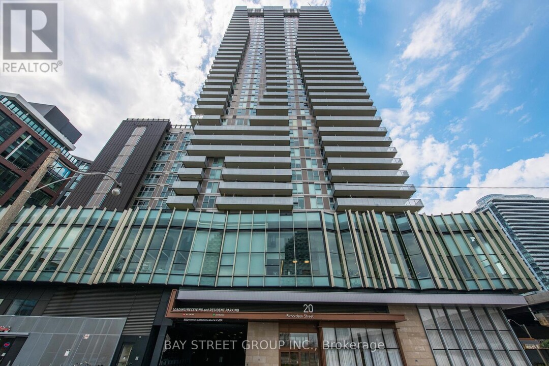 20-920 Richardson St in Toronto, ON - Building Photo