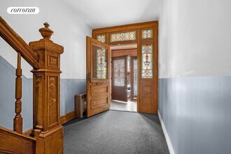 59-26 Catalpa Ave in Queens, NY - Building Photo - Building Photo