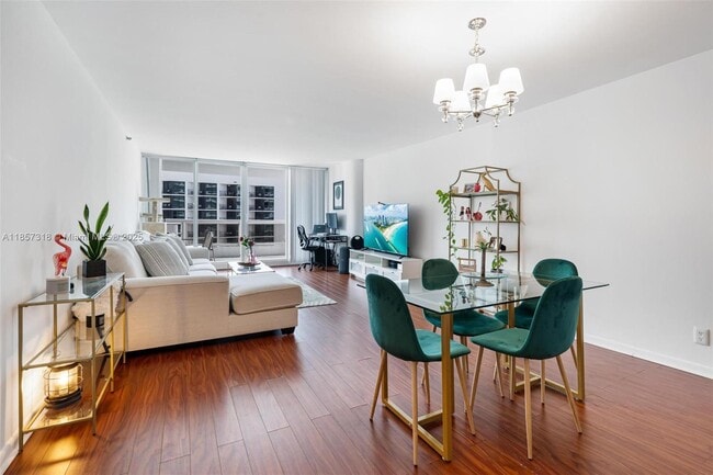 property at 1717 N Bayshore Dr
