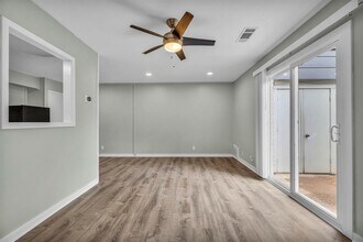 2808 Skyway Cir in Austin, TX - Building Photo - Building Photo