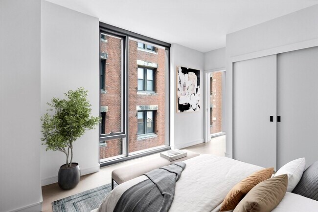 55 Lagrange St in Boston, MA - Building Photo - Building Photo