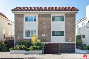 1528 Berkeley St in Santa Monica, CA - Building Photo
