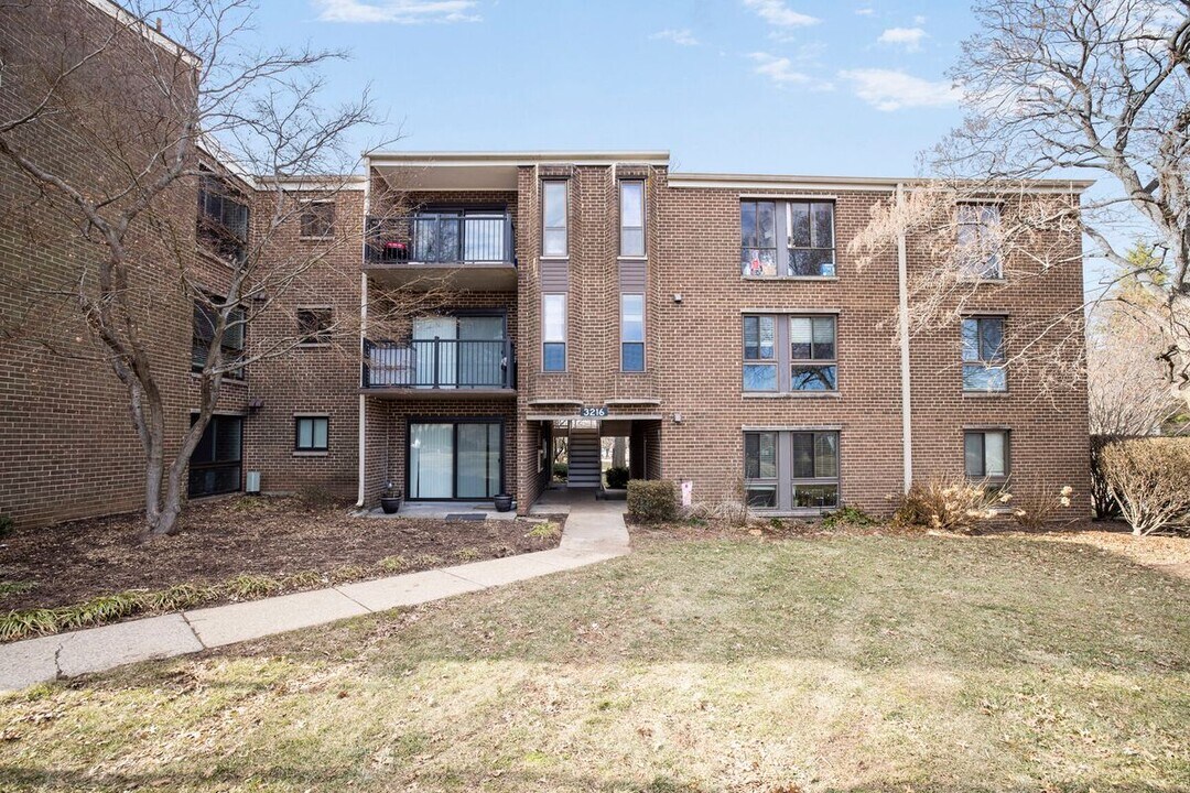 3216 Spartan Rd in Olney, MD - Building Photo