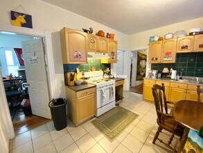 34 Darling St in Boston, MA - Foto de edificio - Building Photo