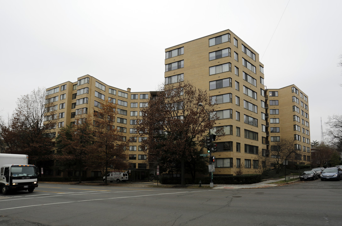 Essex in Washington, DC - Building Photo