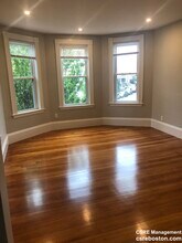 24 Pond St, Unit 2 in Boston, MA - Building Photo - Building Photo