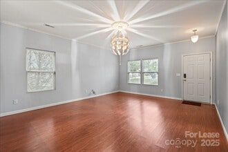 1548 Logan Patrick Court in Gastonia, NC - Foto de edificio - Building Photo