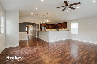 5129 Melody Ln in Kansas City, KS - Building Photo - Building Photo