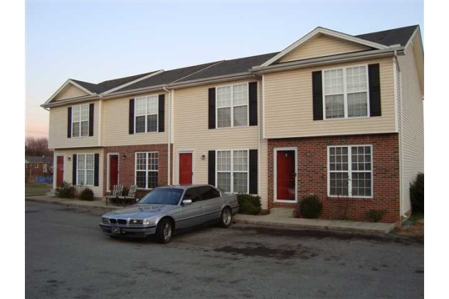 Rosewood Townhomes in Franklin, KY - Building Photo - Building Photo