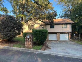 107 Maple Glen in Centerville, GA - Building Photo