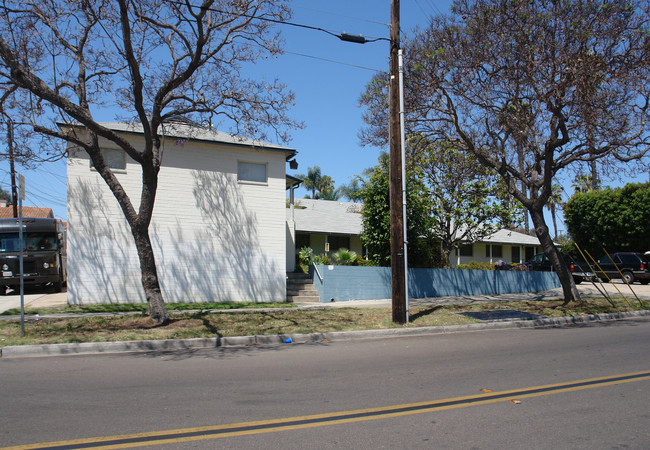 1169-1171 Grand Ave in San Diego, CA - Building Photo - Building Photo