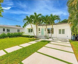 5120 Cherokee Ave in Miami Beach, FL - Building Photo - Building Photo