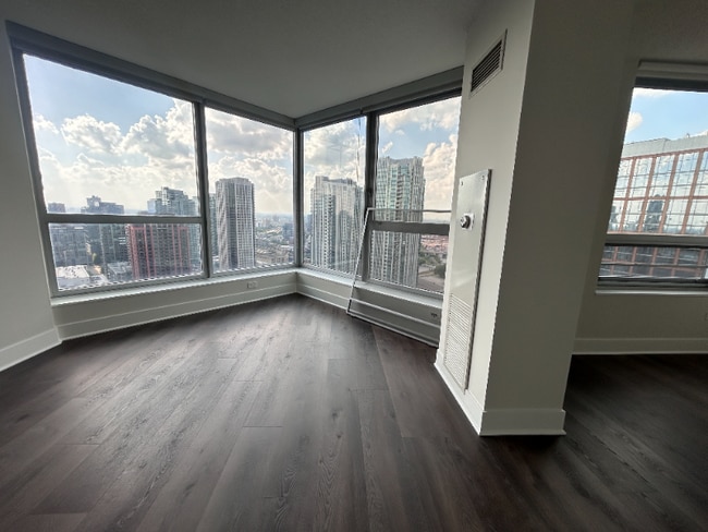 309 N Canal St in Chicago, IL - Building Photo - Building Photo