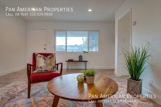 92 E Market St in Long Beach, CA - Building Photo - Building Photo