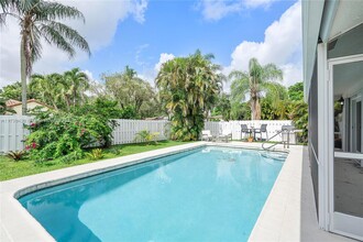 11780 NW 27th Ct in Plantation, FL - Building Photo - Building Photo
