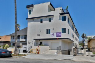 1155 W 36th Pl, Unit 2 in Los Angeles, CA - Building Photo