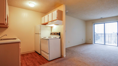 Cedar Trail Apartments in Bellbrook, OH - Building Photo - Interior Photo