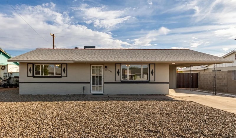 1703 W Belfast St in Mesa, AZ - Building Photo