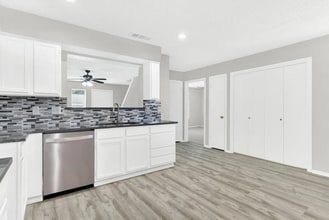 701 Wolftrap Dr in Denton, TX - Foto de edificio - Building Photo