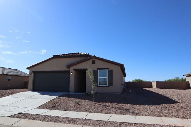 1267 Flowstone Trl in Benson, AZ - Building Photo - Building Photo
