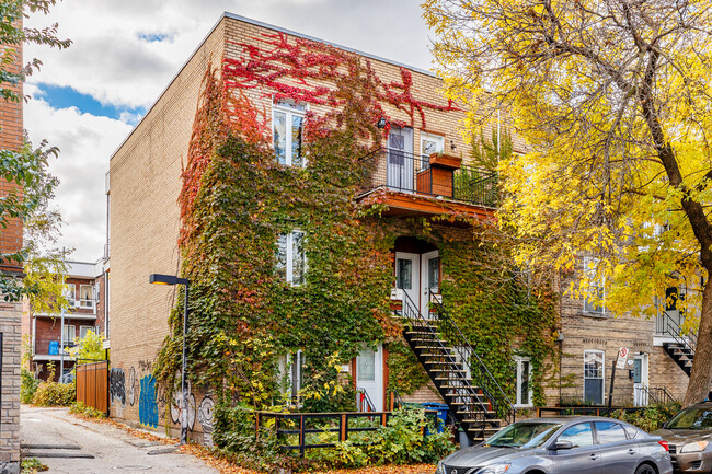 2116 De Villiers Rue
