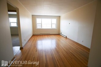 Retallack Apartments in Regina, SK - Building Photo - Building Photo