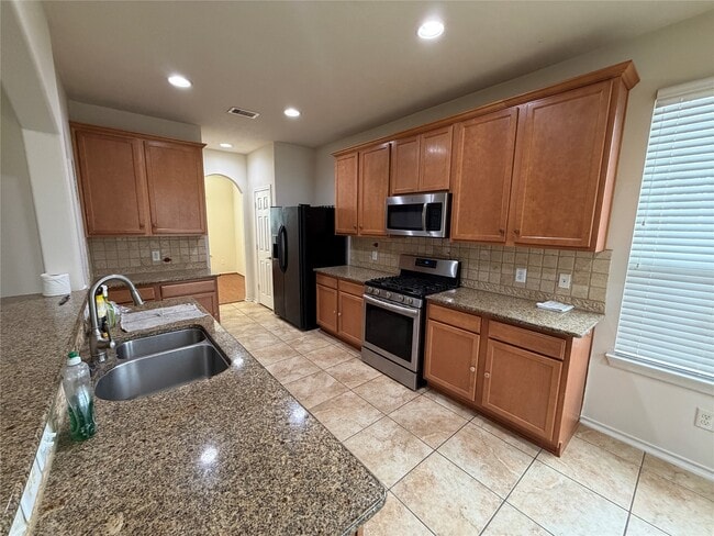 property at 6826 Pheasant Oak Dr