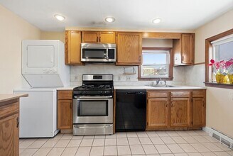 187 Hampshire St in Cambridge, MA - Building Photo - Building Photo