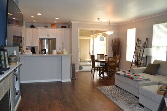 12642 Elisa Ln in San Diego, CA - Building Photo - Building Photo