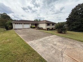 1106 Lincoln Dr in Marietta, GA - Building Photo - Building Photo