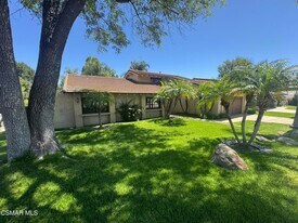 1832 Fallview Rd in Westlake Village, CA - Building Photo