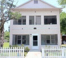 635 Tanglewood St in Daytona Beach, FL - Building Photo