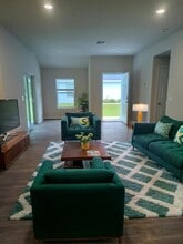 311 Norwalk Ave in Lehigh Acres, FL - Building Photo - Building Photo