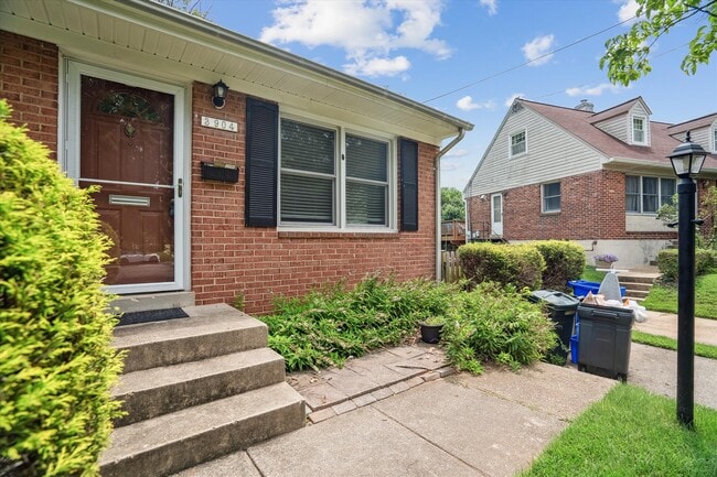 3904 Morrell Ct in Kensington, MD - Building Photo - Building Photo