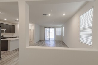 2757 Zazzera Ct in Henderson, NV - Building Photo - Building Photo