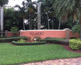 4404 SW 160th Ave in Miramar, FL - Foto de edificio - Building Photo