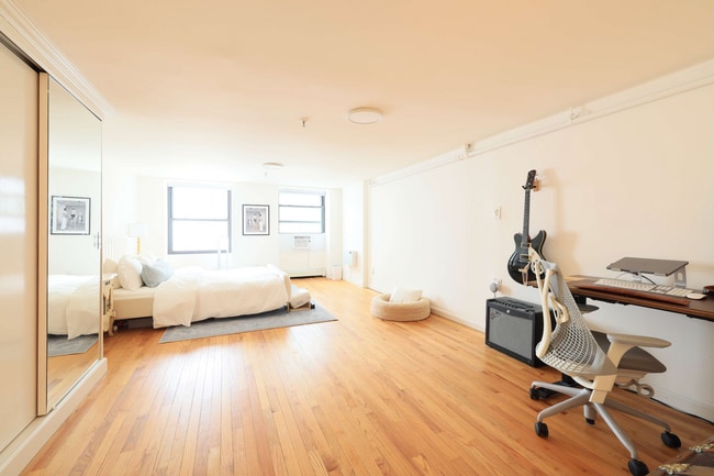 356 Broadway in New York, NY - Building Photo - Building Photo