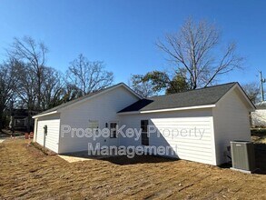 405 E Chappell St in Griffin, GA - Building Photo - Building Photo