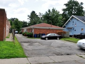 2005 Coolidge Pky Apartments