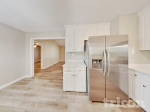 139 Creekside Dr in Four Oaks, NC - Building Photo - Building Photo