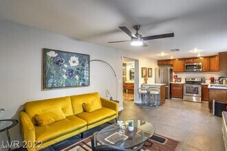 2505 Laurie Dr in Las Vegas, NV - Building Photo - Building Photo